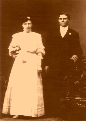 IMAGE: Samuel Milton Moore and Alma Rae Johnson